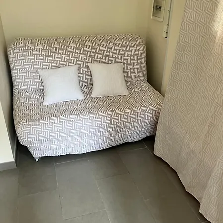 Hotes Chez Fernand Centuri