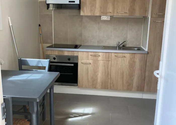 Hotes Chez Fernand Affittacamere Centuri